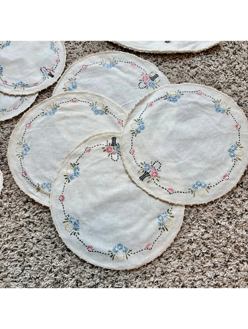 Vintage Embroidered Linen Doily Set Floral Basket Coasters Mats Table Linens